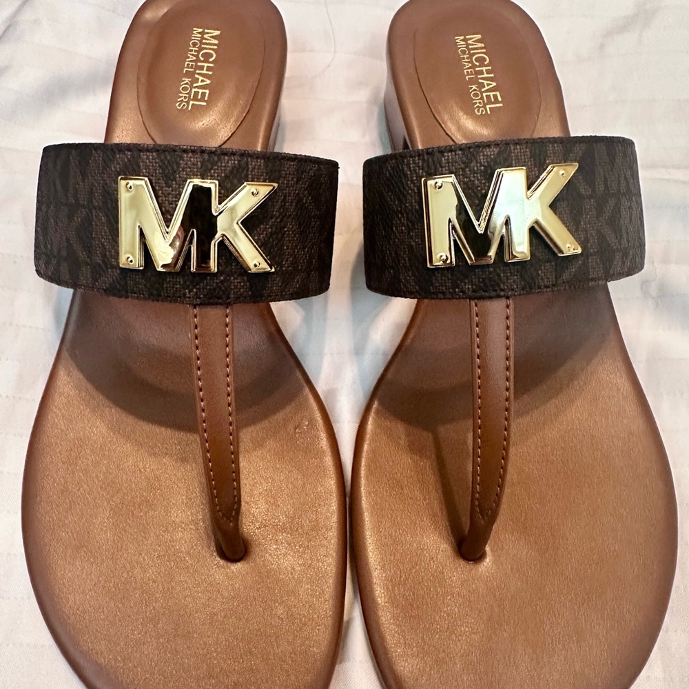 Michael Kors Tan and Gold Logo Sandals NEW WITH TAGS